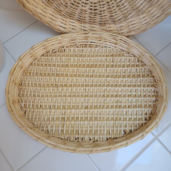 Set of 2 Light Wicker Wall Hangings/Baskets, Oval & Circle - Picture 3 of 8